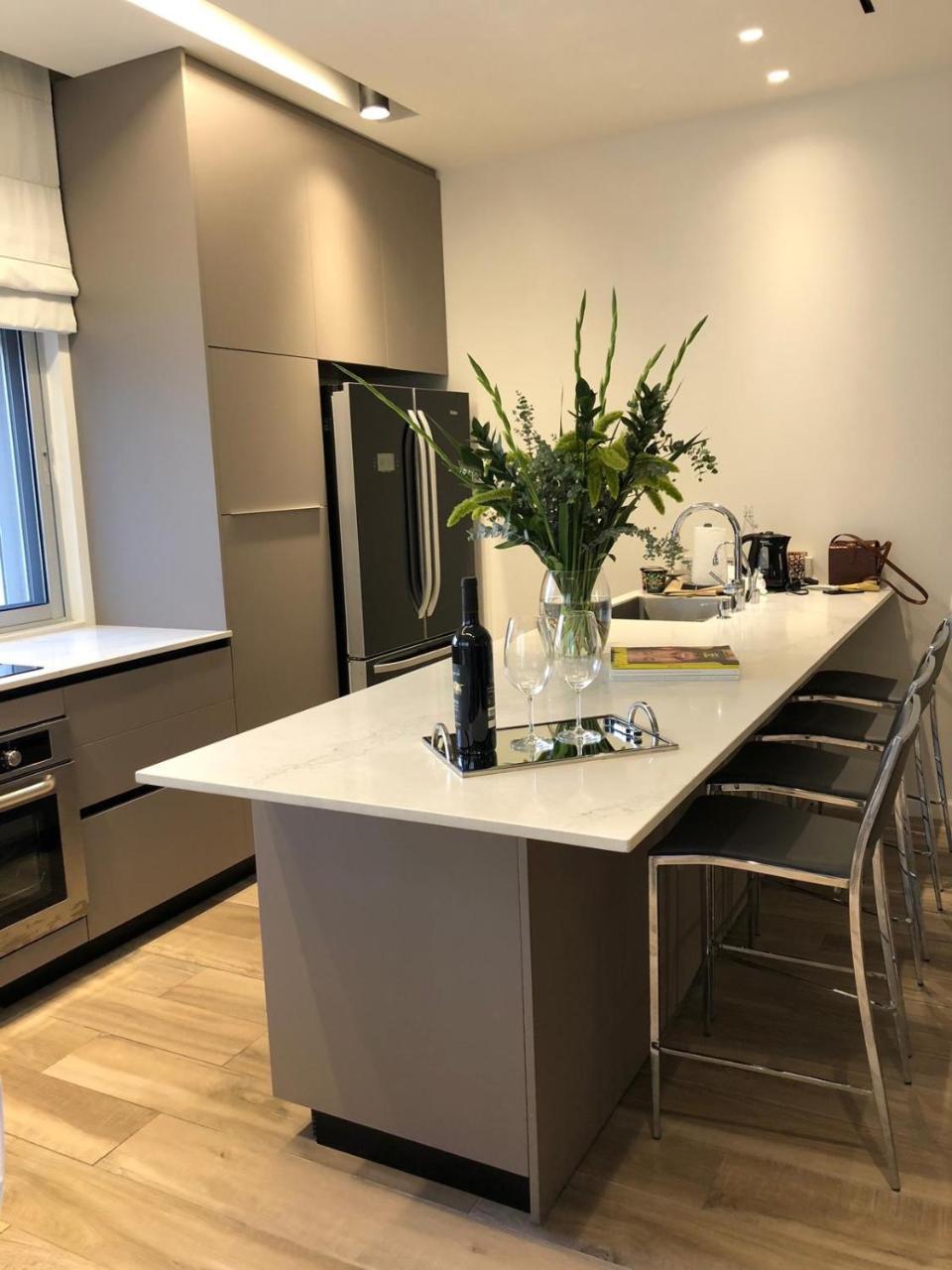 K Suites Tlv By The Beach Tel Aviv Ngoại thất bức ảnh