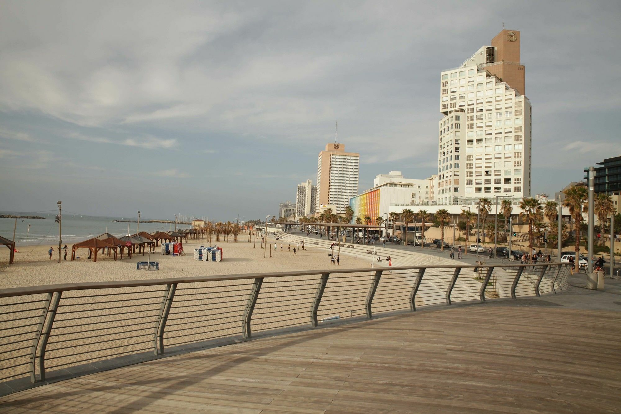 K Suites Tlv By The Beach Tel Aviv Ngoại thất bức ảnh